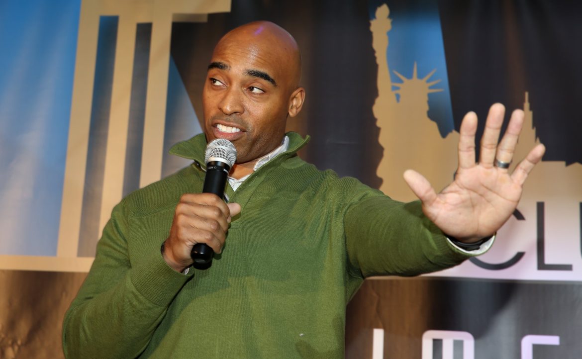 O ex-running back dos Giants, Tiki Barber, teve algumas palavras escolhidas na discussão que se formava entre os Giants e o wide receiver do Cleveland Browns, Odell Beckham Jr. (Foto de arquivo do Star-Ledger)