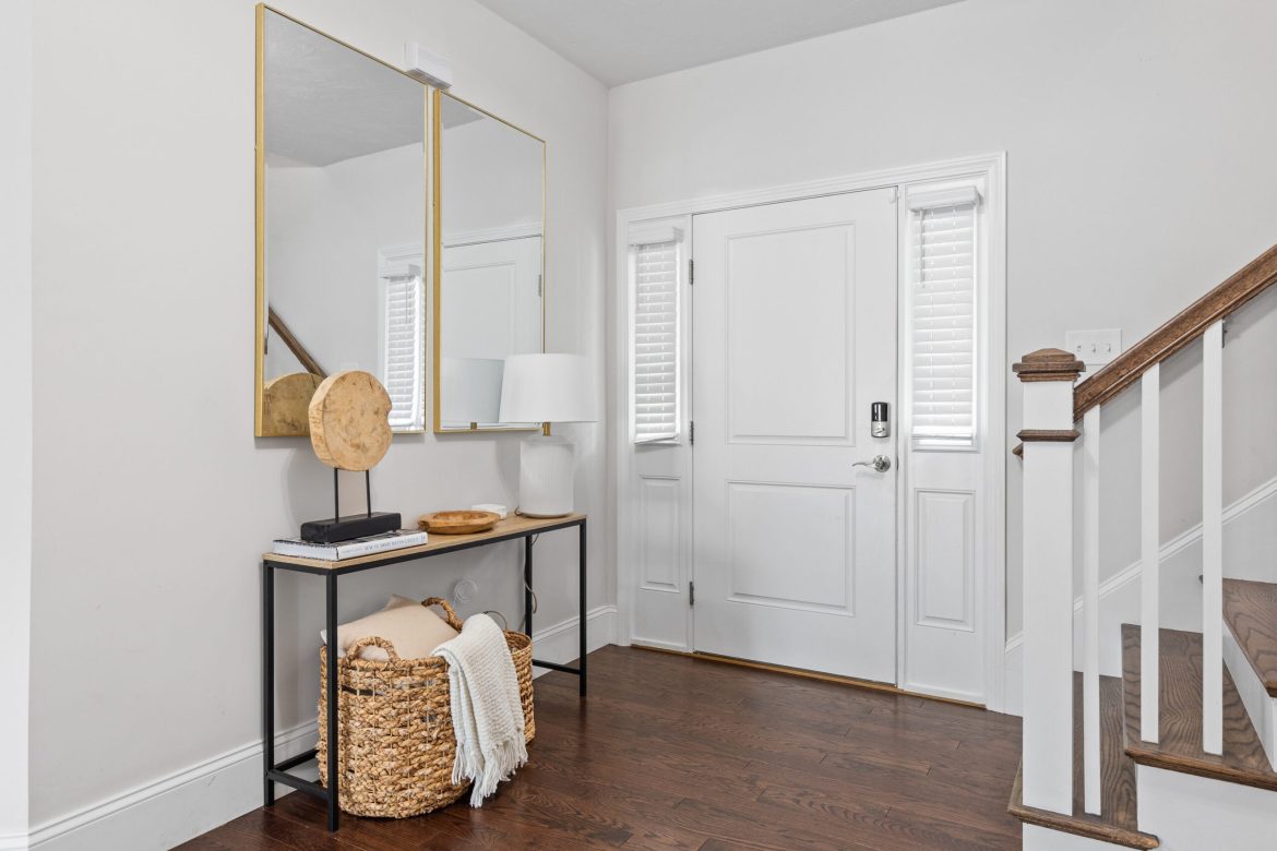 4-dupee-norfolk-bailey-zapee-foyer