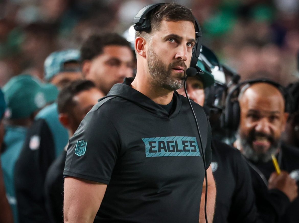 O técnico dos Eagles, Nick Sirianni, tomou mais duas decisões questionáveis, desta vez no jogo de domingo contra o New Orleans Saints. 