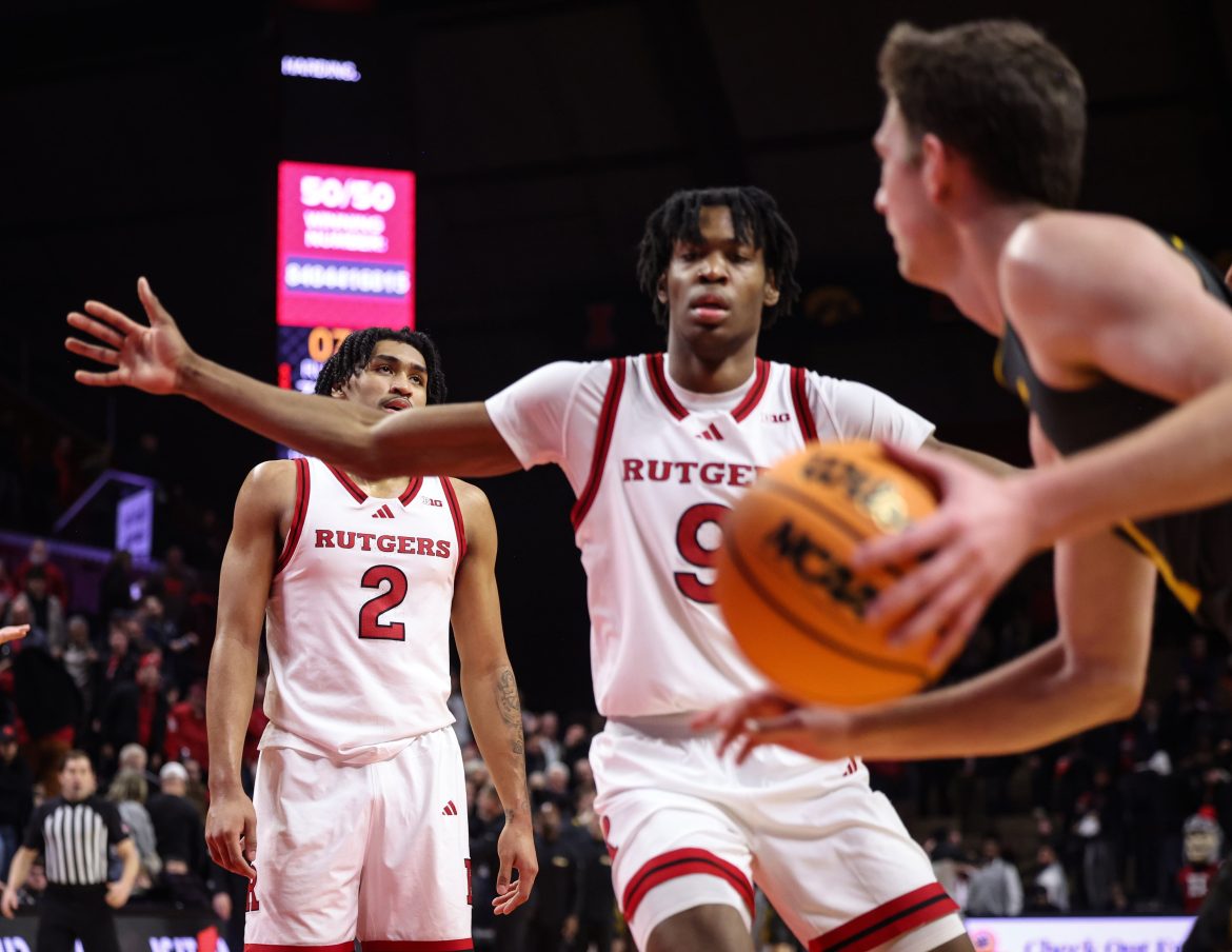 O guarda de Rutgers, Dylan Harper (2), reage quando Iowa leva a bola para longe dos Cavaleiros Escarlate com menos de: 10 segundos para jogar no segundo tempo, quarta-feira, 12 de fevereiro de 2025, em Piscataway, NJ The Hawkeyes ganhou, 84-73 .