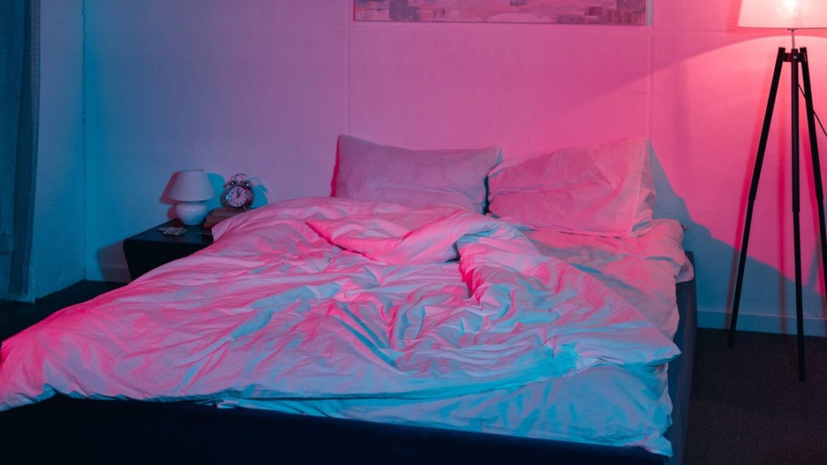 Quarto de motel - Créditos: depositphotos.com / IgorVetushko