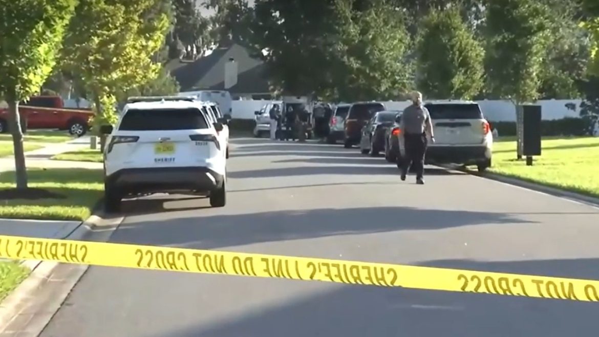 Detectives on the street in Middleburg